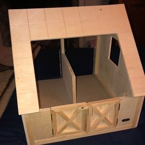 Traditional Breyer Barn